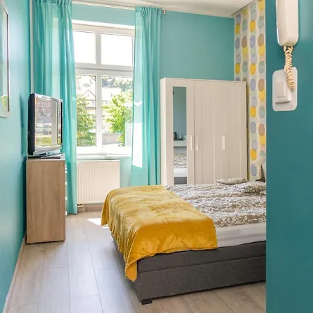 Проживание в семье Srodmiescie *