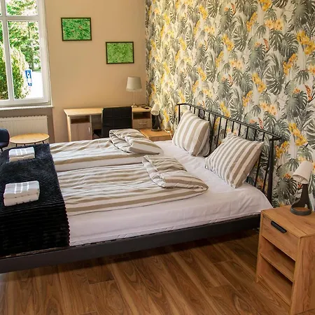 Проживание в семье Srodmiescie *