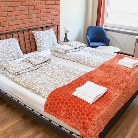 Проживание в семье Srodmiescie