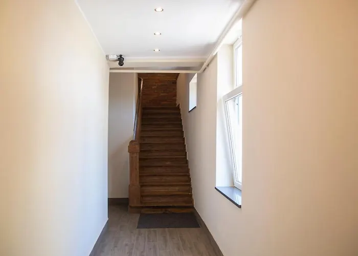 Srodmiescie בית אירוח